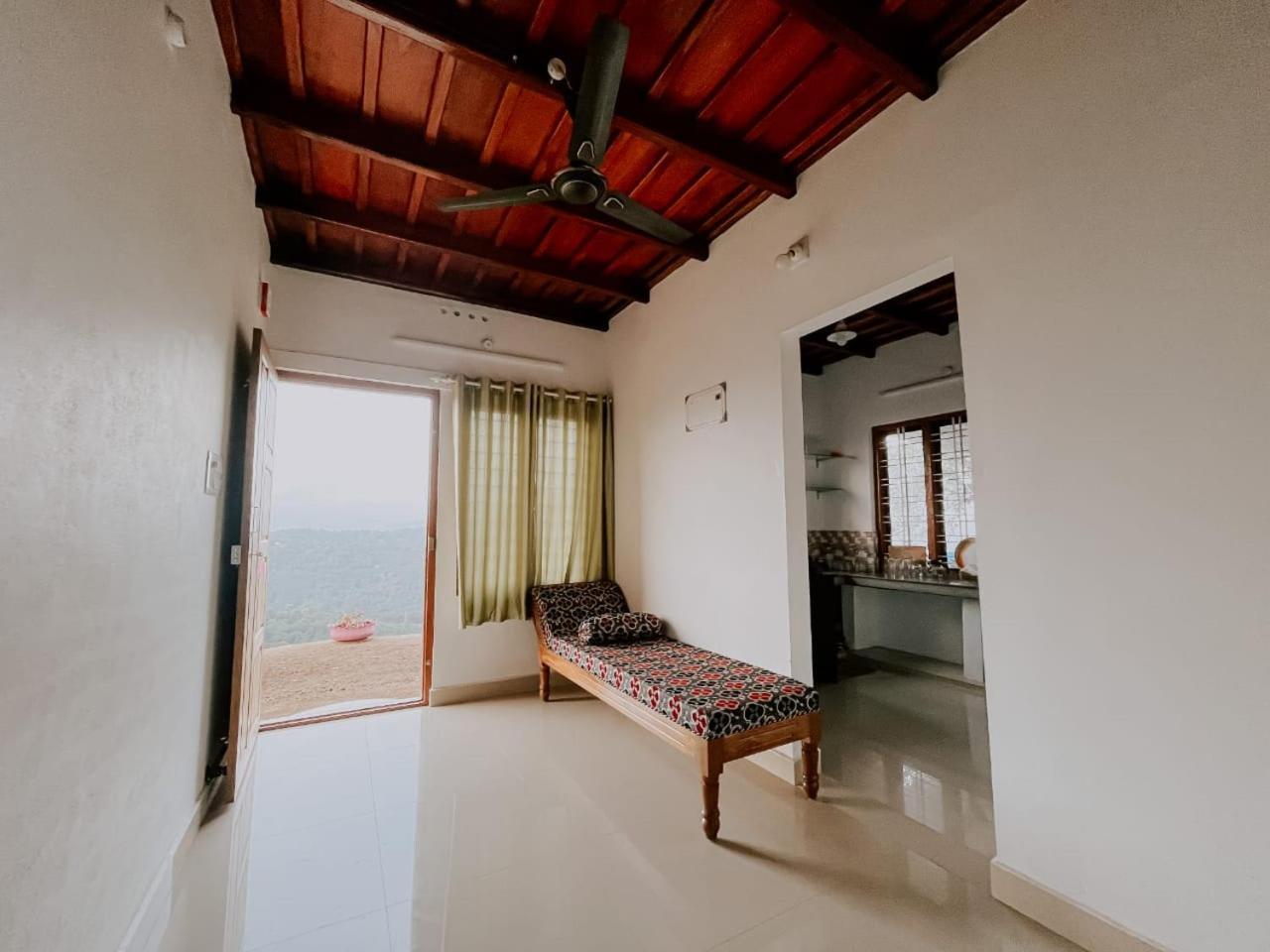 Palkulam Heights Villa Kumudi Exteriör bild