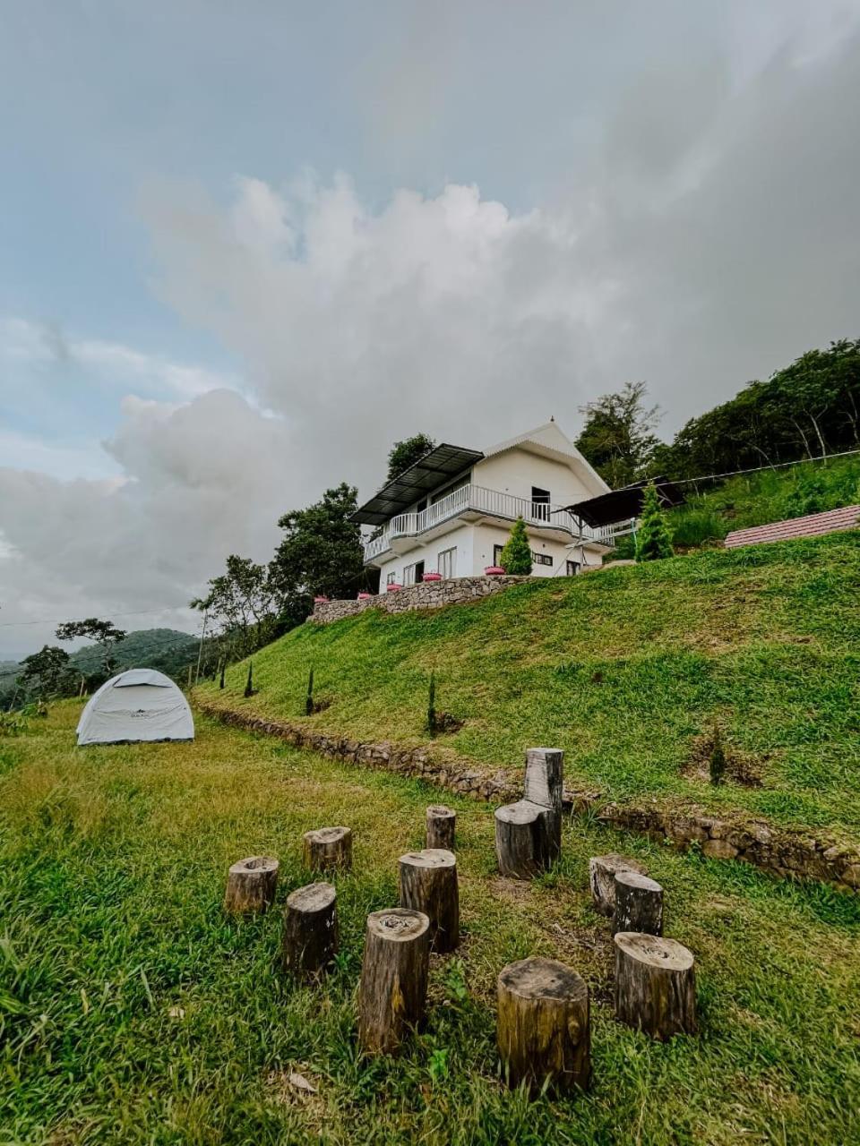 Palkulam Heights Villa Kumudi Exteriör bild